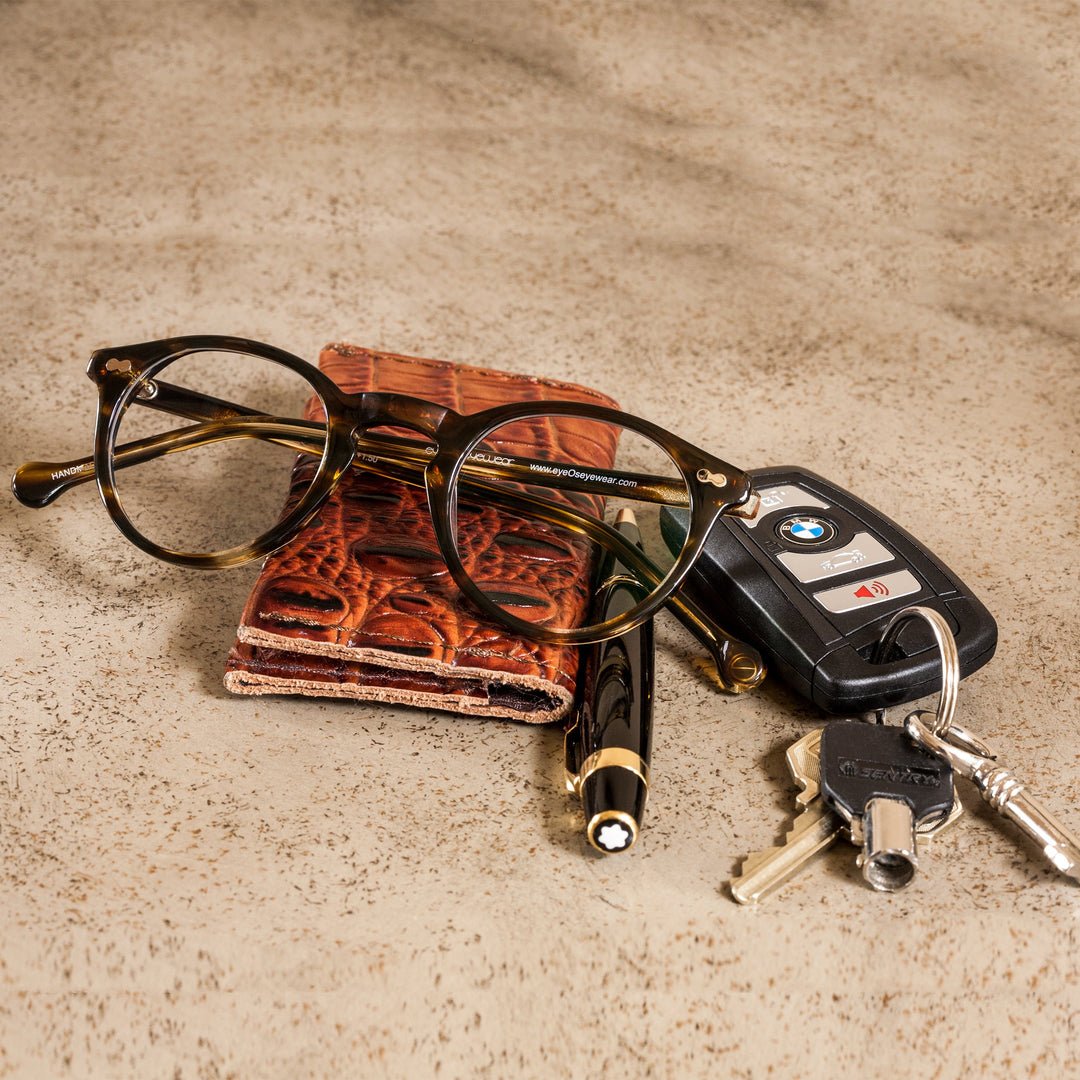 The Truth About Aspheric Lenses: Why They're Superior for Reading Glasses